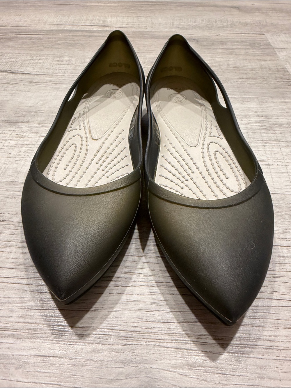 CROCS Women's Black Pointed Toe Ballet Flats - Picture 2 of 5